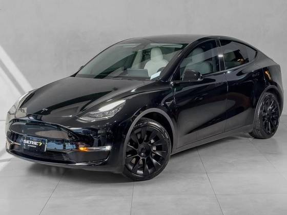 TESLA MODEL Y P100D LONG RANGE AWD ELÉTRICO em Curitiba, PR