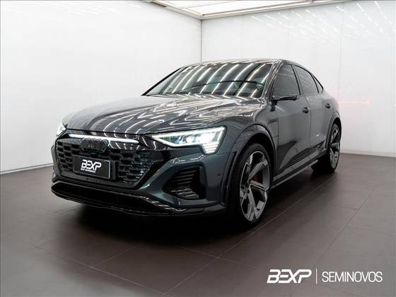 AUDI SQ8 E-TRON ELÉTRICO SPORTBACK QUATTRO em Barueri, SP