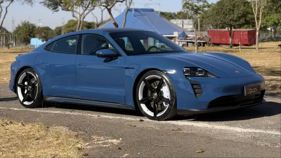 PORSCHE TAYCAN ELÉTRICO em Brasília, DF