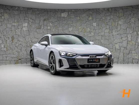 AUDI E-TRON GT ELÉTRICO SPORTBACK QUATTRO em Curitiba, PR