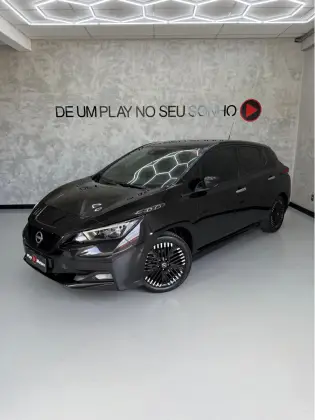 NISSAN LEAF B12P 40 ELÉTRICO em Gravataí, RS