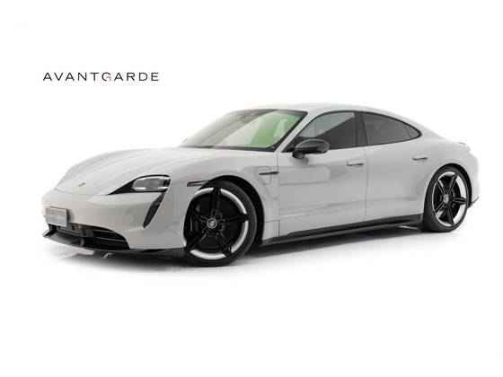 PORSCHE TAYCAN TURBO S ELÉTRICO em Belo Horizonte, MG