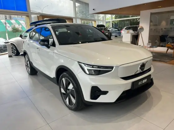 VOLVO EC40 P6 RECHARGE ELECTRIC PLUS em Goiânia, GO