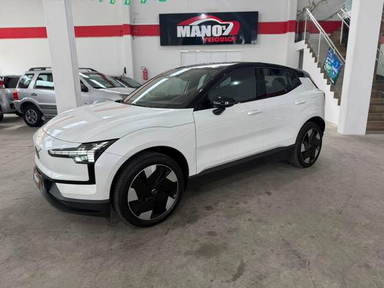 VOLVO EX30 69 KW ELÉTRICO PLUS em Rio do Sul, SC