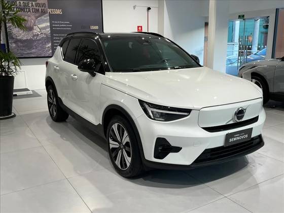 VOLVO XC40 P6 RECHARGE ELECTRIC PLUS em Santo André, SP