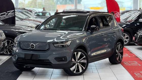 VOLVO XC40 P8 RECHARGE ELECTRIC BEV PURE AWD em Curitiba, PR