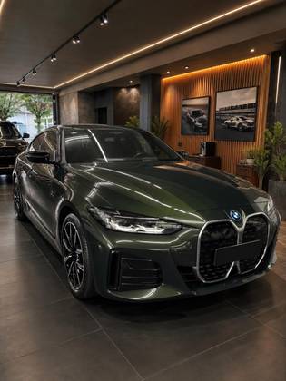 BMW I4 ELÉTRICO eDRIVE40 M SPORT em Santos, SP