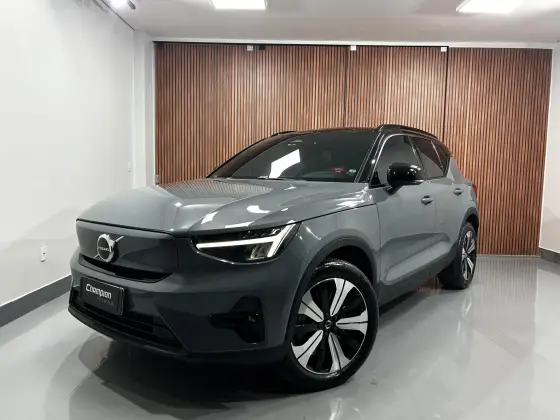 VOLVO XC40 P6 RECHARGE ELECTRIC PLUS AWD em Brasília, DF