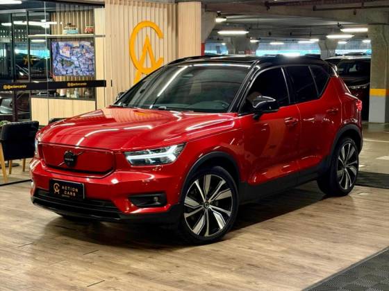 VOLVO XC40 P8 RECHARGE ELECTRIC BEV PURE AWD em Porto Alegre, RS