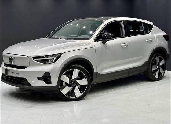 VOLVO C40 P8 RECHARGE TWIN ELECTRIC ULTIMATE AWD em São Paulo, SP