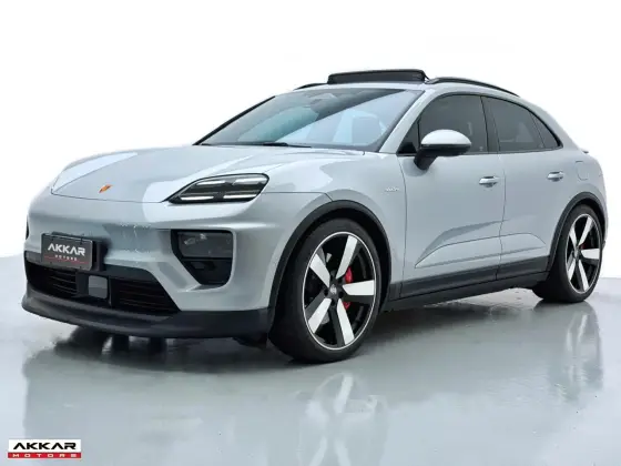 PORSCHE MACAN 4S ELÉTRICO em Campinas, SP