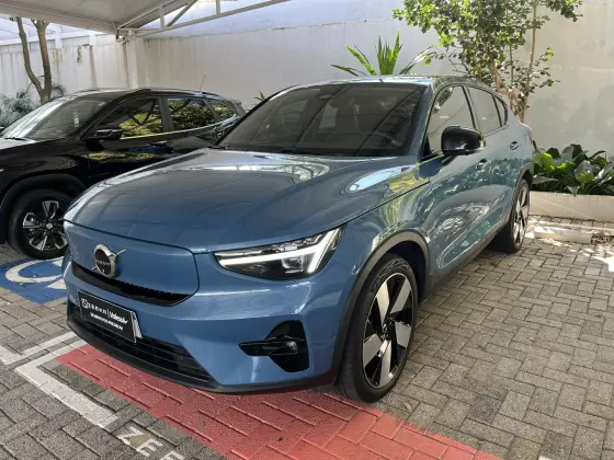 VOLVO C40 P8 RECHARGE TWIN ELECTRIC ULTIMATE AWD em Curitiba, PR