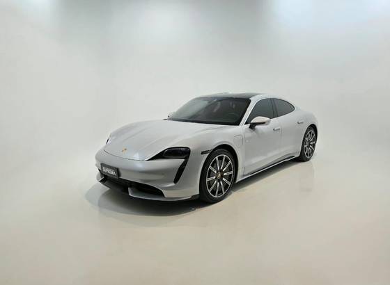 PORSCHE TAYCAN TURBO ELÉTRICO em Brasília, DF