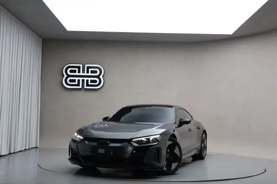 AUDI RS E-TRON GT ELÉTRICO QUATTRO em São Paulo, SP