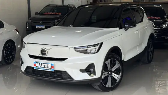 VOLVO XC40 P6 RECHARGE ELECTRIC PLUS em Caxias do Sul, RS