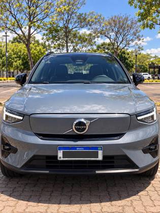 VOLVO XC40 P8 RECHARGE TWIN ELECTRIC ULTIMATE AWD em Brasília, DF