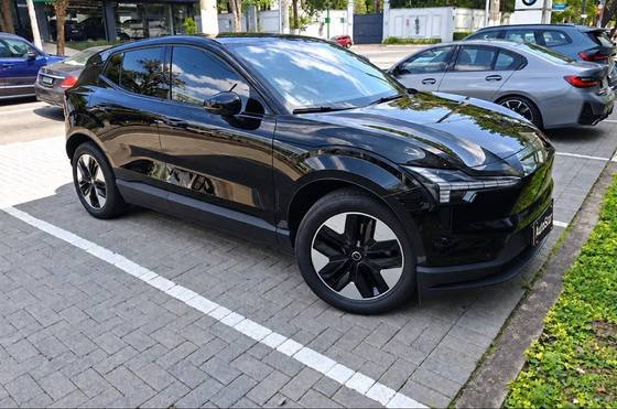 VOLVO EX30 51 KW ELÉTRICO CORE em São Paulo, SP