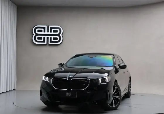 BMW i5 ELÉTRICO XDRIVE60 M SPORT em São Paulo, SP