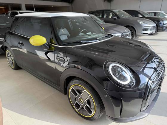 MINI COOPER SE 2P ELÉTRICO em Ubá, MG