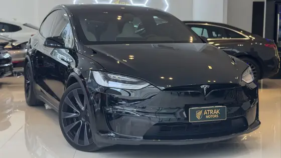 TESLA MODEL X ELÉTRICO PLAID em Itapema, SC