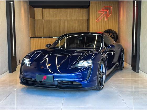 PORSCHE TAYCAN 4S ELÉTRICO em Rio de Janeiro, RJ