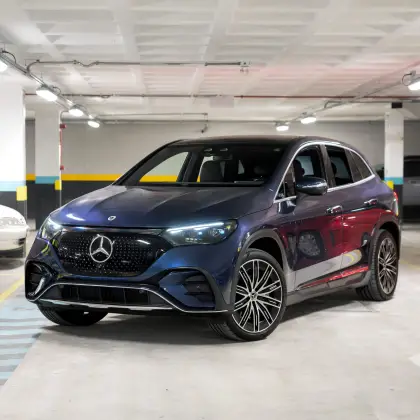 MERCEDES-BENZ EQE 300 89 KW ELÉTRICO AMG LINE em Porto Alegre, RS