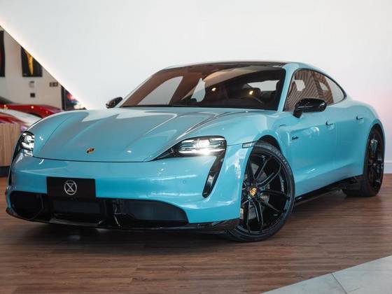 PORSCHE TAYCAN TURBO ELÉTRICO em Curitiba, PR