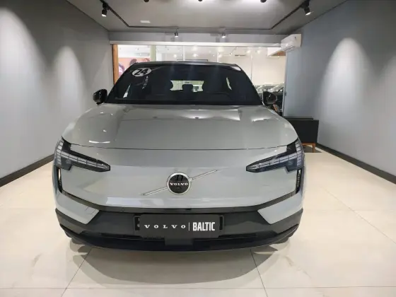 VOLVO EX30 69 KW ELÉTRICO PERFORMANCE ULTRA em Santos, SP