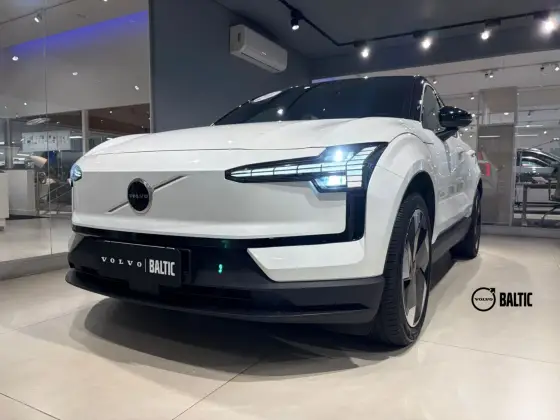 VOLVO EX30 69 KW ELÉTRICO PLUS em São Paulo, SP