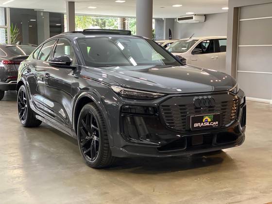 AUDI Q6 E-TRON 100 KW ELÉTRICO SPORTBACK QUATTRO em Blumenau, SC