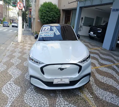 FORD MUSTANG MACH-e 70 KW PREMIUM e-AWD ELÉTRICO em São Paulo, SP