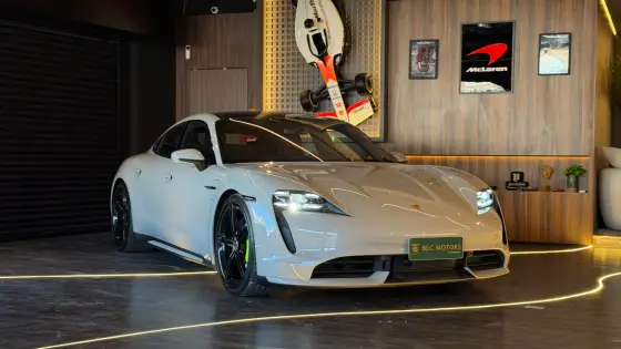 PORSCHE TAYCAN TURBO ELÉTRICO em João Pessoa, PB