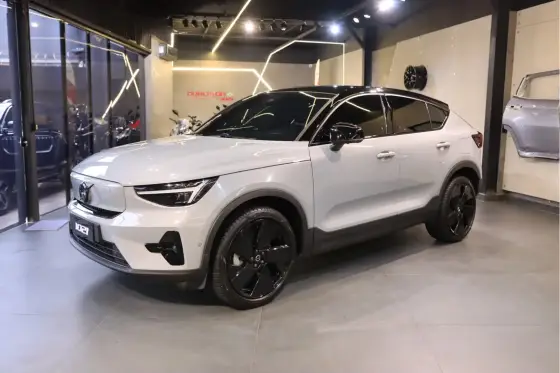VOLVO EC40 P8 RECHARGE TWIN ELECTRIC ULTRA AWD em São Paulo, SP