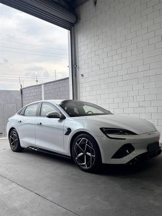 BYD SEAL 82,5 KW ELÉTRICO AWD em Mogi das Cruzes, SP