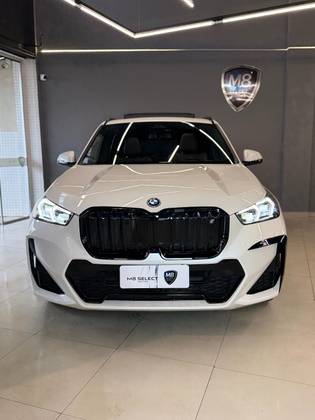 BMW iX1 ELÉTRICO XDRIVE30 M SPORT em Porto Alegre, RS