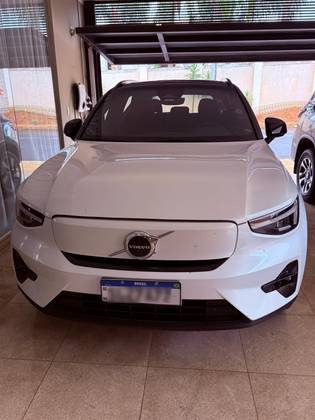 VOLVO XC40 P6 RECHARGE ELECTRIC PLUS em Jales, SP