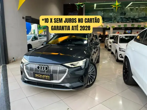 AUDI E-TRON ELÉTRICO PERFORMANCE BLACK QUATTRO em São Paulo, SP
