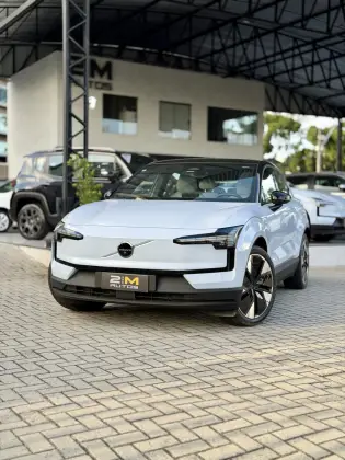 VOLVO EX30 69 KW ELÉTRICO PERFORMANCE ULTRA em Fortaleza, CE