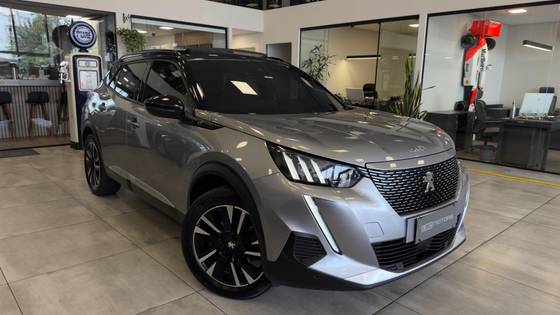 PEUGEOT 2008 50 KW ELÉTRICO E-GT em Florianópolis, SC