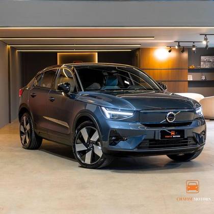 VOLVO EC40 P8 RECHARGE TWIN ELECTRIC ULTRA AWD em Porto Alegre, RS