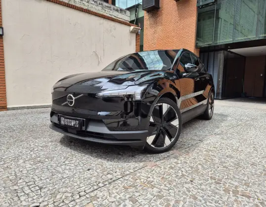 VOLVO EX30 69 KW ELÉTRICO ULTRA em São Paulo, SP