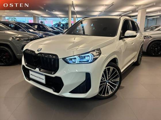 BMW iX1 ELÉTRICO XDRIVE30 M SPORT em São José dos Campos, SP