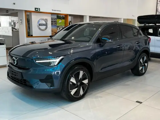 VOLVO EC40 P6 RECHARGE ELECTRIC PLUS em Cuiabá, MT